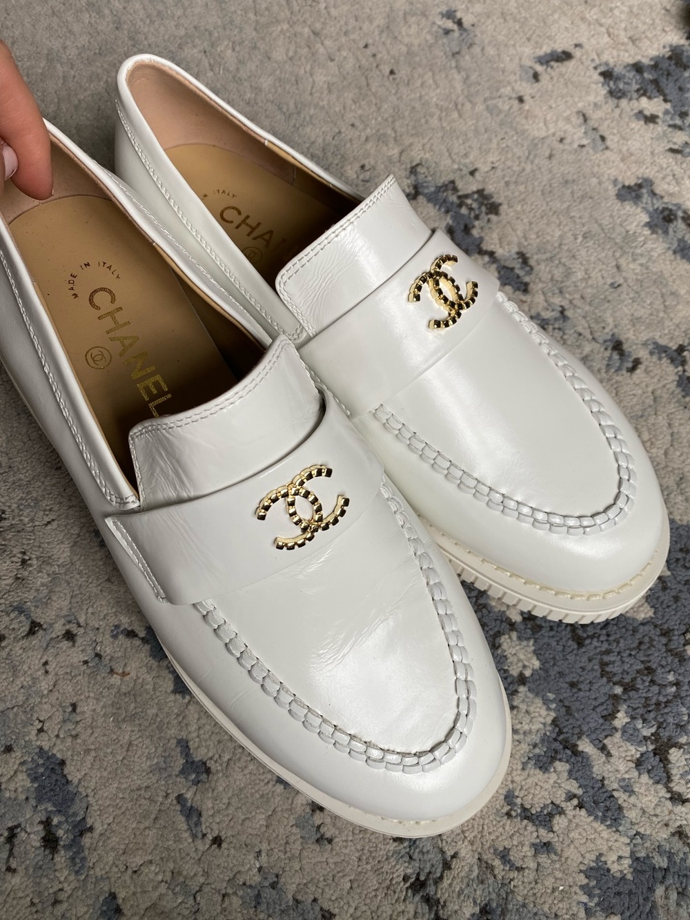 Woman White Leather Men’s Slip-On Loafers with Gold Emblem
